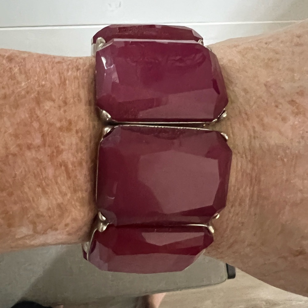 2/$14 Cute silver and magenta purple elastic chunky bracelet